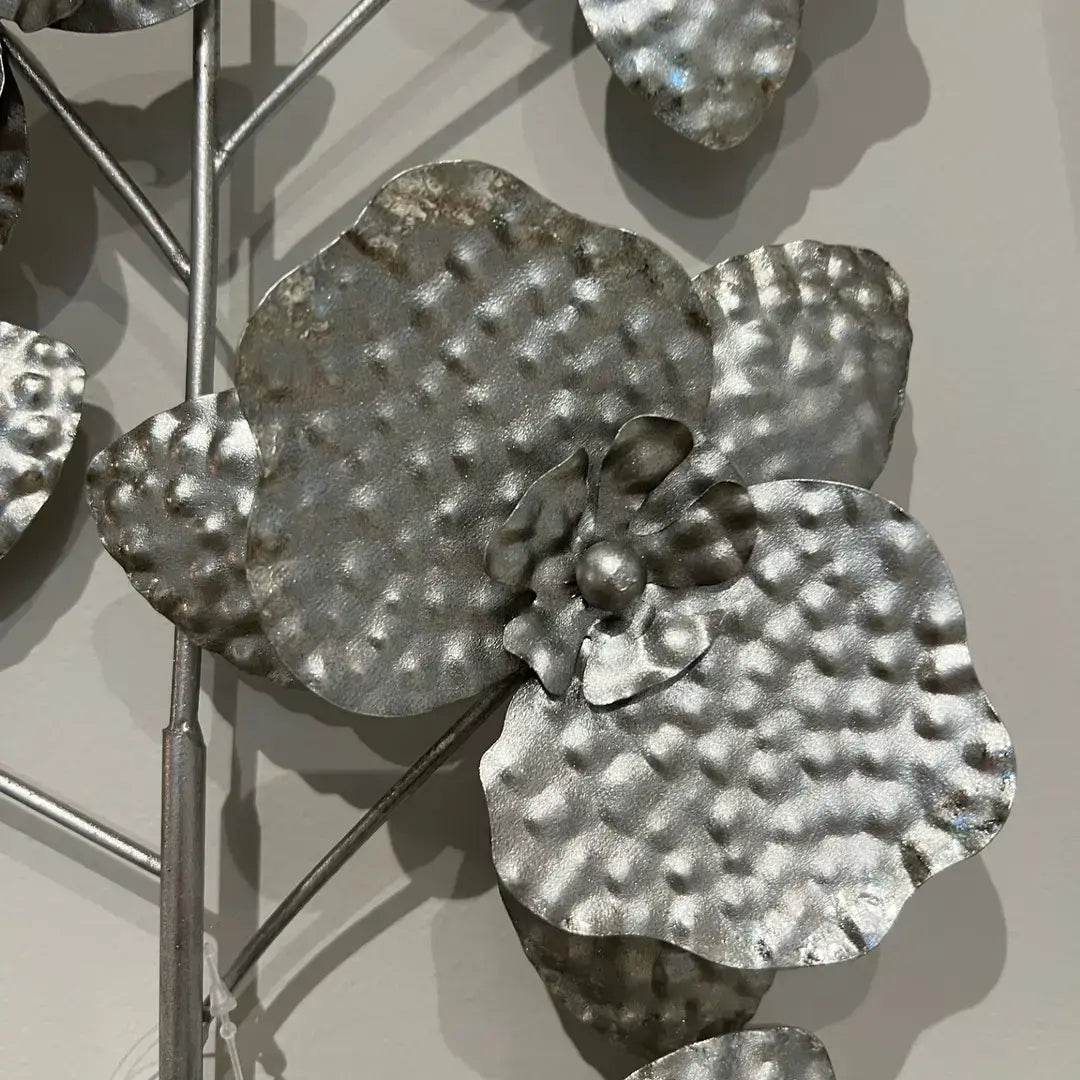 METAL FLOWER WALL DECOR