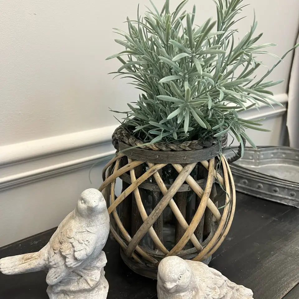 WILLOW LANTERN WITH GLASS VASE
