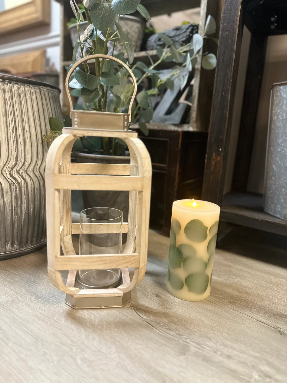 WOOD WITH METAL WHITE LANTERN CANDLE HOLDER