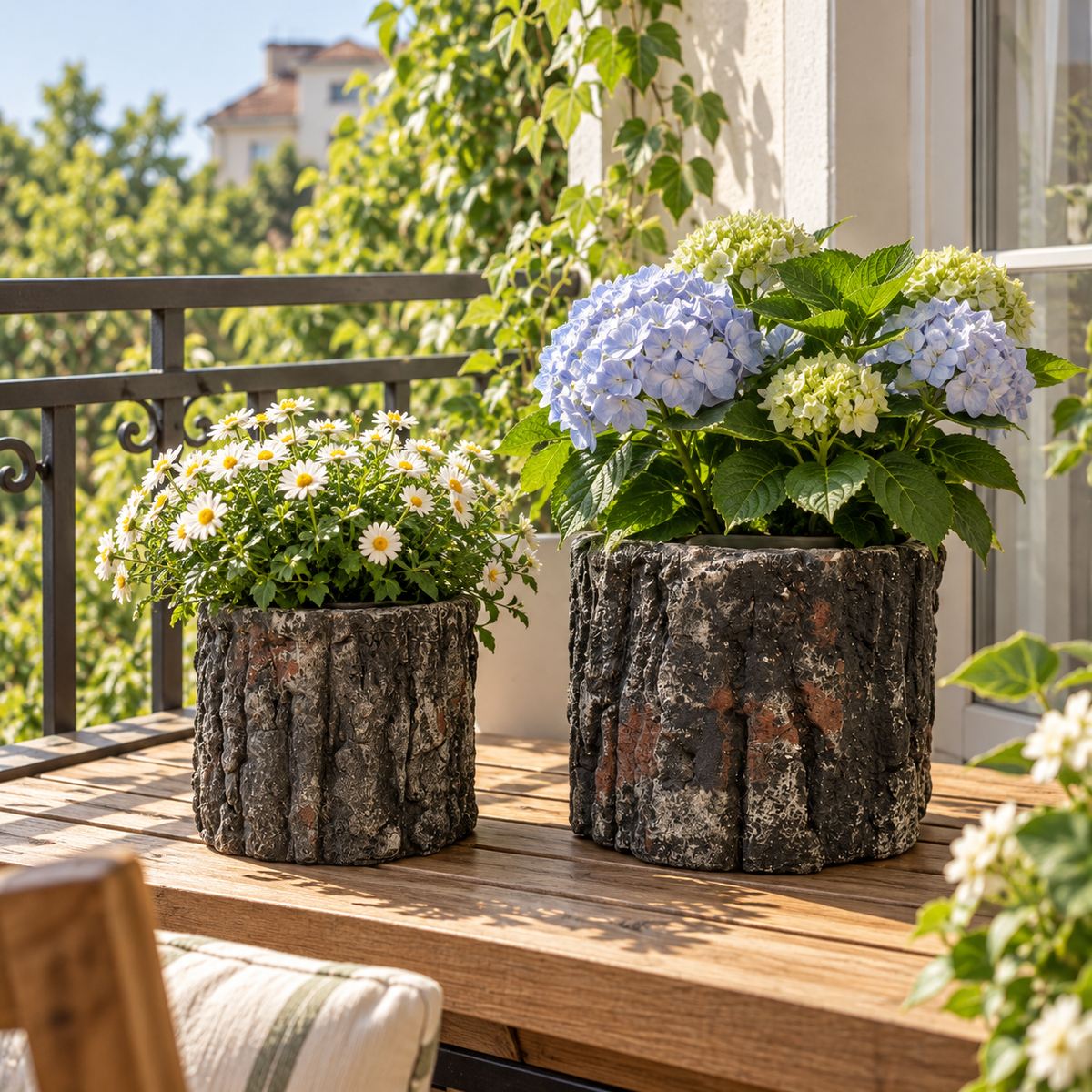 Round Concrete Pot with Bark Motif