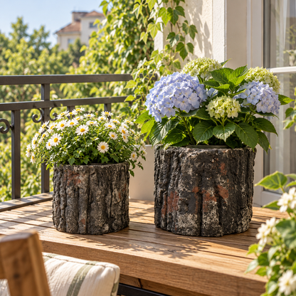 Round Concrete Pot with Bark Motif